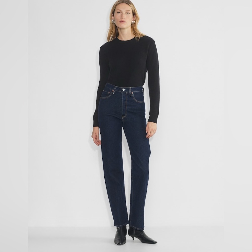 Aritzia Bare Cashmere Crew Sweater - Picture 2 of 6